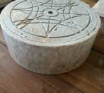 Stone-Box in onyx travertine by Rustici del Trusco.